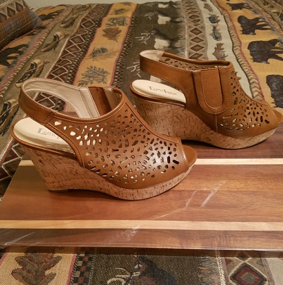 Brown wedges - Picture 2 of 5